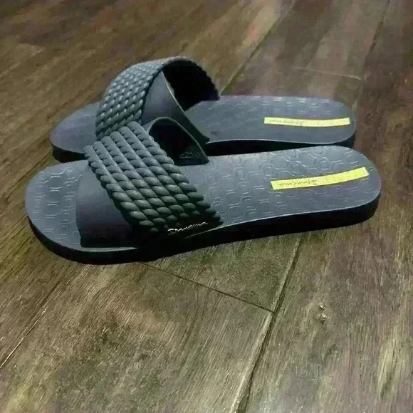 Ipanema Crossover Slides Blue Size 9 Made In Brazil - Picture 3 of 5